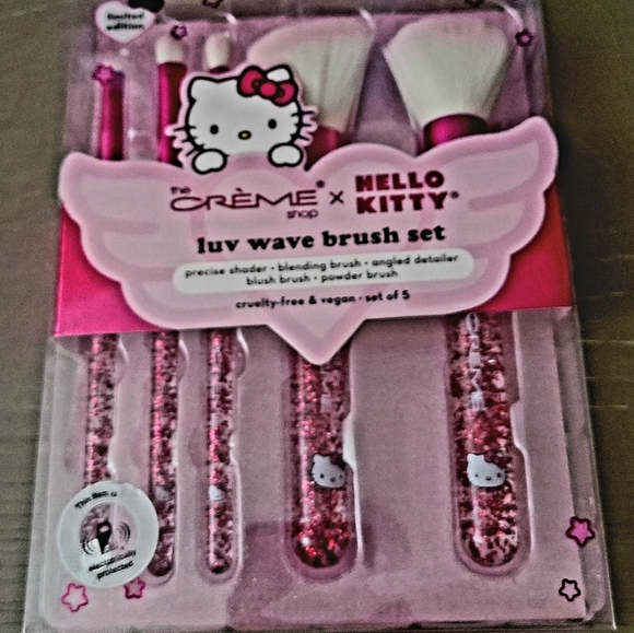 Creme hello kitty makeup brush set - Picture 2 of 4